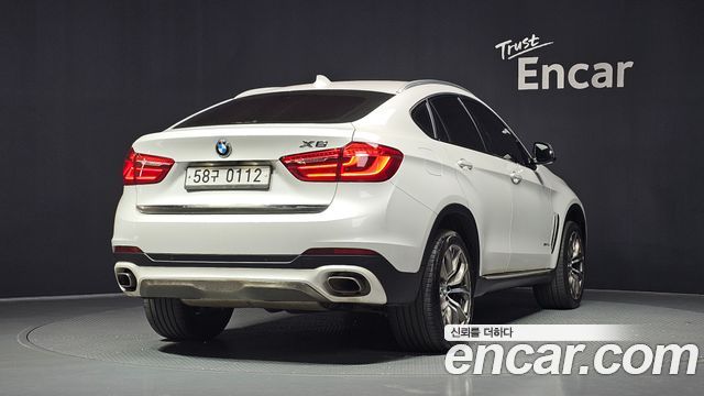 BMW X6 xDrive 40d — пробег 277 576 км — фото 2 из 5