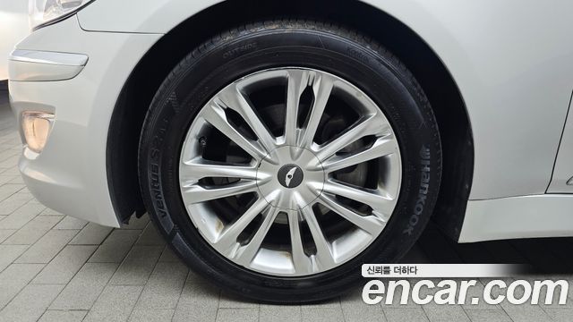 Hyundai Genesis из Кореи Encar