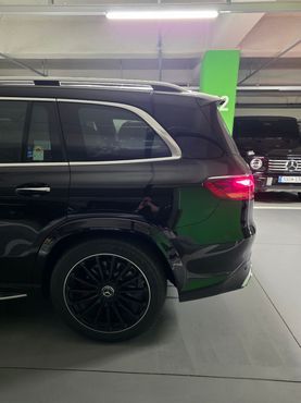 Mercedes-Benz GLS-Class AMG GLS63 4MATIC+ — пробег 20 км — фото 4 из 5