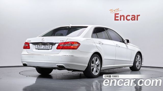 Mercedes-Benz E-Class из Кореи Encar