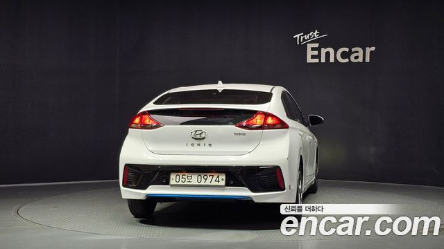 Hyundai Ioniq из Кореи Encar