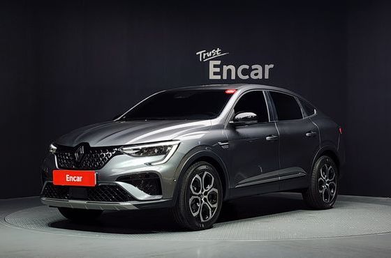 Renault (Samsung) Arkana 1.6 GTe Iconic — пробег 890 км — фото 1 из 5