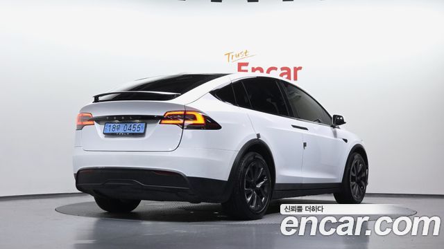 Tesla Model X AWD — пробег 92 840 км — фото 2 из 5