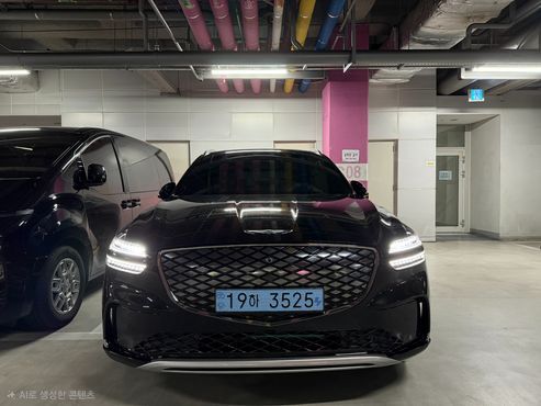 Genesis GV70 e-AWD — пробег 1 235 км — фото 1 из 5