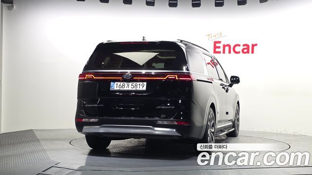 Kia Carnival из Кореи Encar