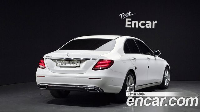 Mercedes-Benz E-Class из Кореи Encar