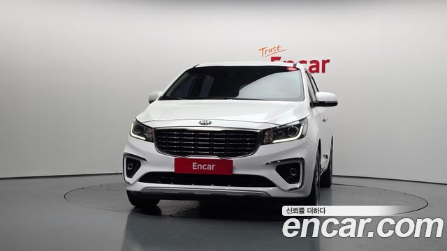 Kia Carnival 9-Seater Luxury — пробег 72 349 км — фото 3 из 5