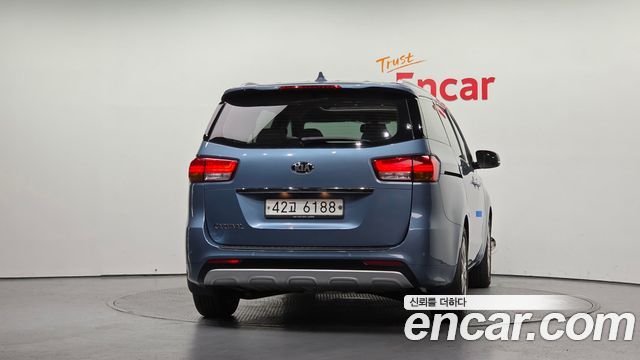 Kia Carnival из Кореи Encar