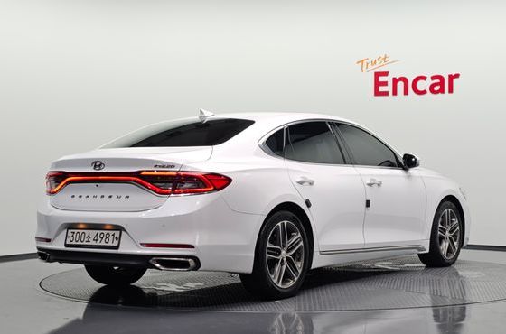 Hyundai Grandeur 2.2 Diesel Premium — пробег 160 839 км — фото 2 из 5