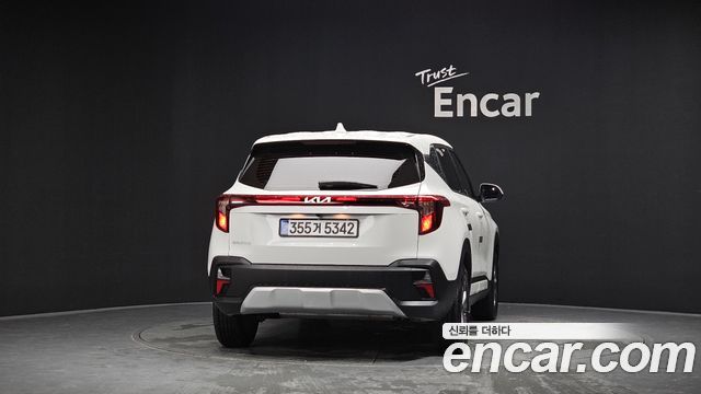Kia Seltos из Кореи Encar