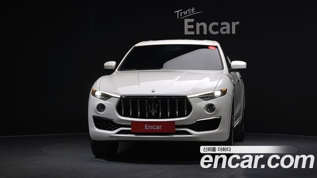 Maserati Levante из Кореи Encar