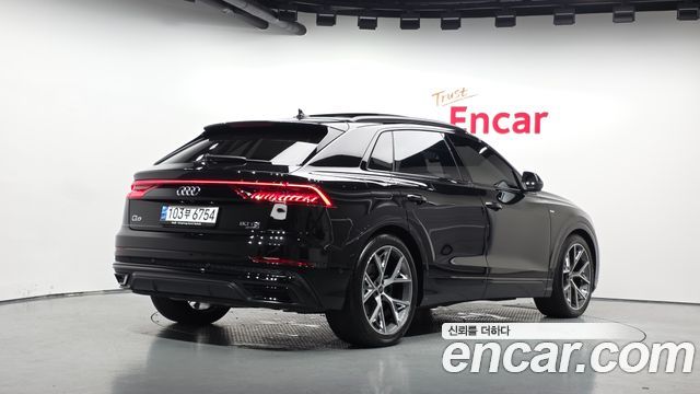 Audi Q8 50 TDI Quattro Premium — пробег 25 759 км — фото 2 из 5