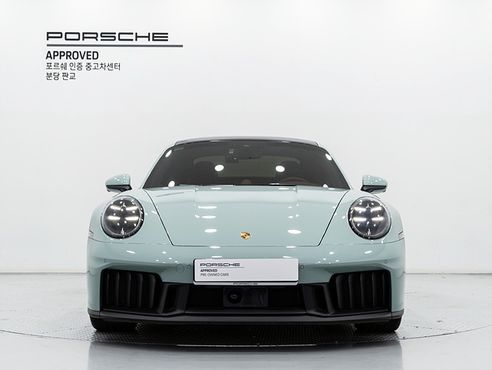 Porsche 911 Carrera 4 GTS — пробег 3 600 км — фото 3 из 5