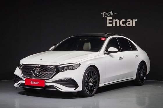 Mercedes-Benz E-Class E200 AMG Line — пробег 700 км — фото 1 из 5