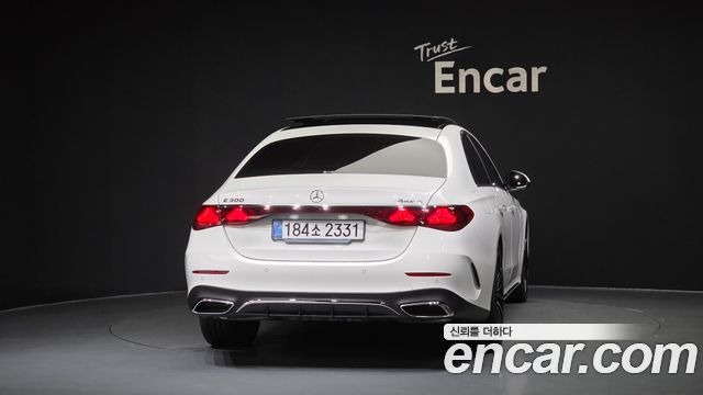 Mercedes-Benz E-Class из Кореи Encar
