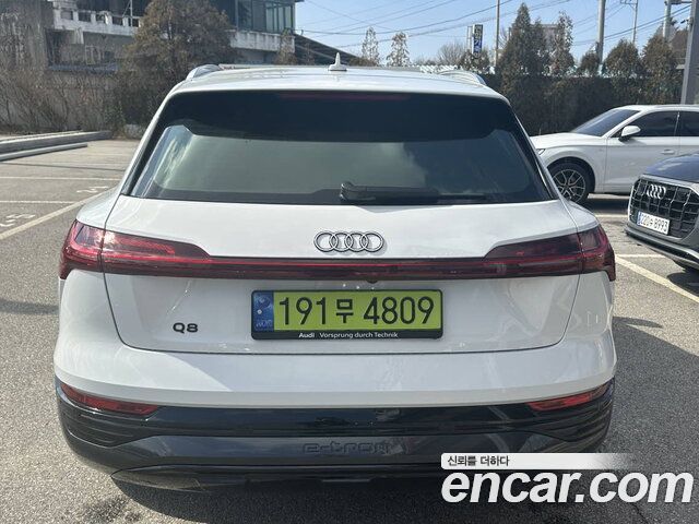 Audi Q8 e-tron 55 Quattro — пробег 26 000 км — фото 4 из 5