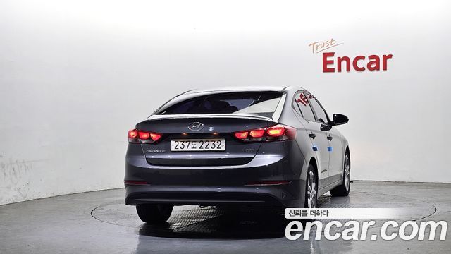 Hyundai AVANTE из Кореи Encar