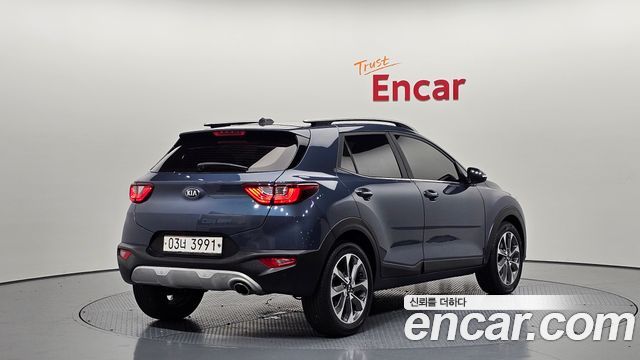 Kia Stonic из Кореи Encar