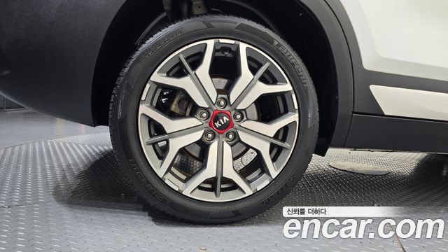 Kia Seltos из Кореи Encar