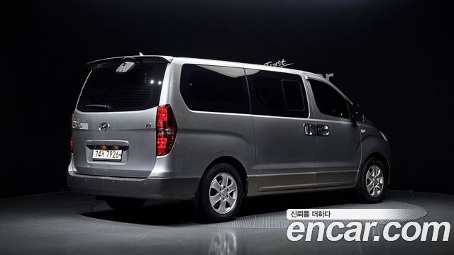 Hyundai Starex 11-Seater Wagon HVX VIP PACK — пробег 159 985 км — фото 2 из 5