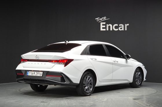 Hyundai AVANTE 1.6 Modern — пробег 3 819 км — фото 2 из 5