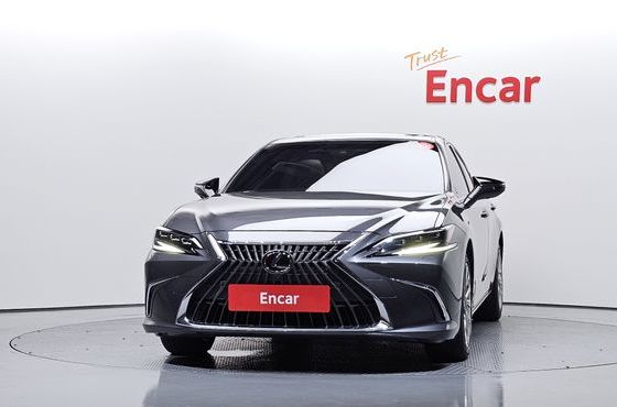 Lexus ES Executive — пробег 63 645 км — фото 3 из 5