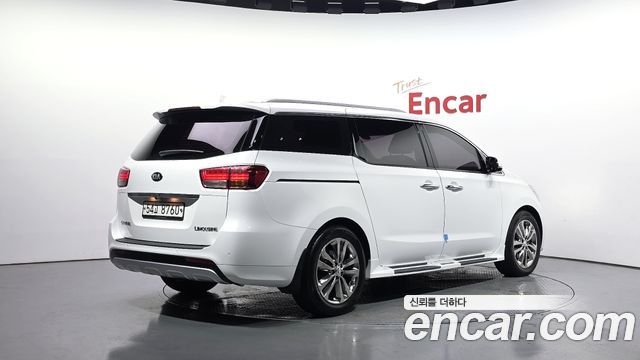 Kia Carnival из Кореи Encar