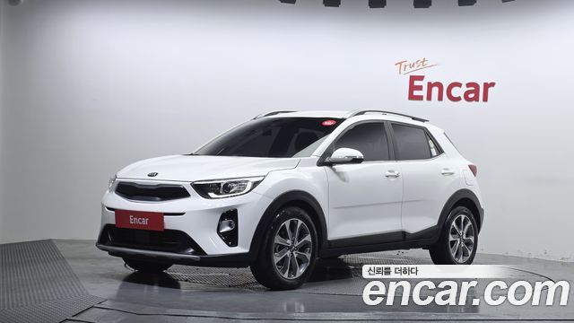 Kia Stonic из Кореи Encar