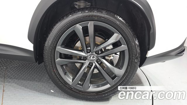 Lexus NX из Кореи Encar