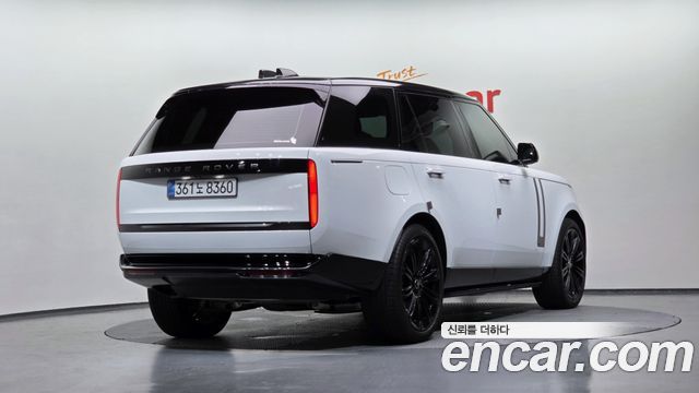 Land Rover Range Rover D350 Autobiography Long Wheel Base — пробег 24 084 км — фото 2 из 5