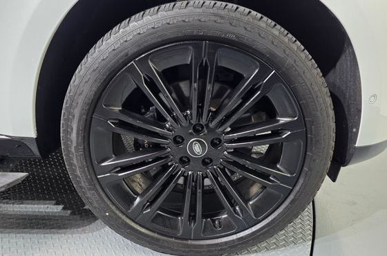 Land Rover Range Rover D350 Autobiography Long Wheel Base — пробег 24 084 км — фото 5 из 5