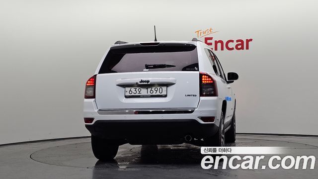 Jeep Compass из Кореи Encar