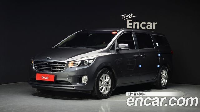 Kia Carnival 11-seater Deluxe — пробег 130 555 км — фото 1 из 5