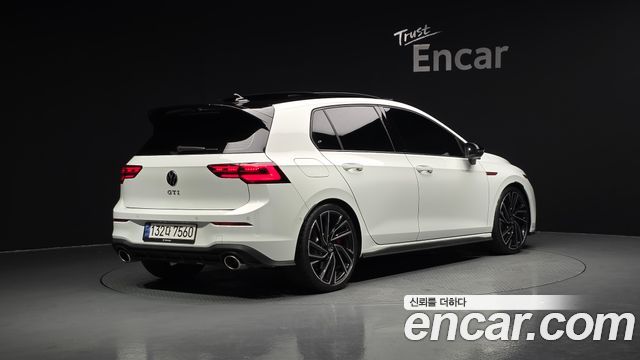 Volkswagen Golf 2.0 GTI — пробег 14 274 км — фото 2 из 5