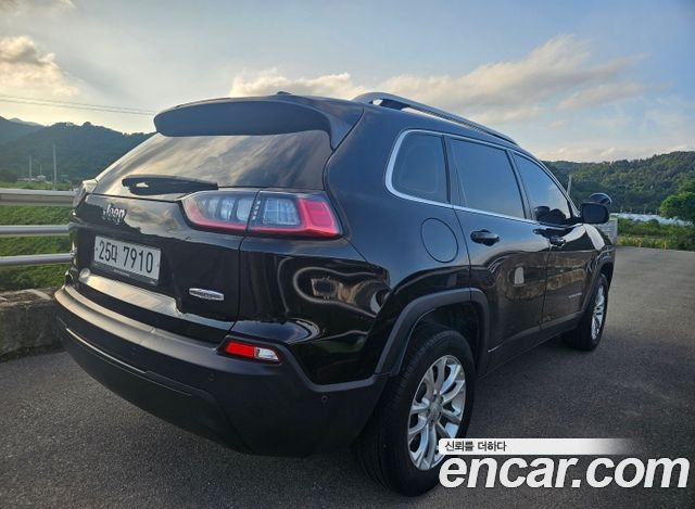 Jeep Cherokee из Кореи Encar