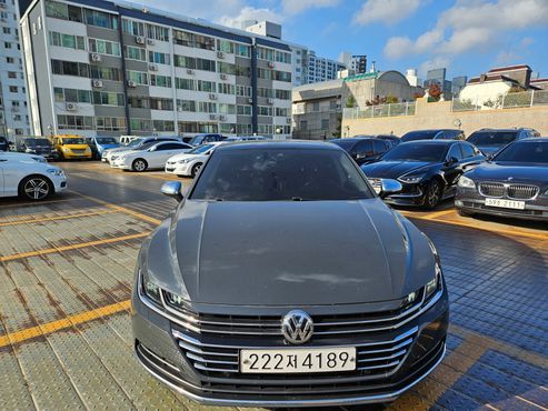 Volkswagen Arteon 2.0 TDI Premium — пробег 94 035 км — фото 1 из 5