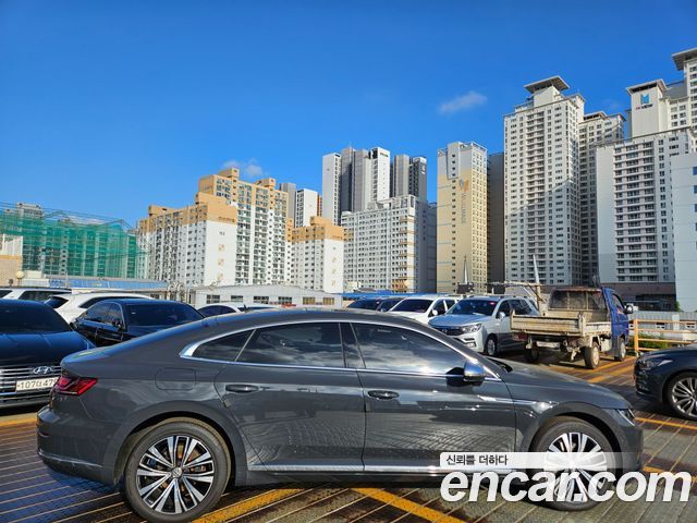 Volkswagen Arteon 2.0 TDI Premium — пробег 94 035 км — фото 3 из 5