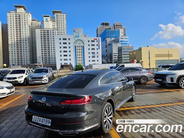 Volkswagen Arteon 2.0 TDI Premium — пробег 94 035 км — фото 4 из 5