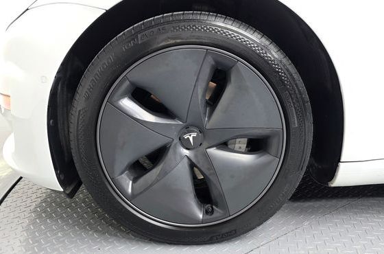Tesla Model 3 Standard Range Plue RWD — пробег 144 463 км — фото 5 из 5