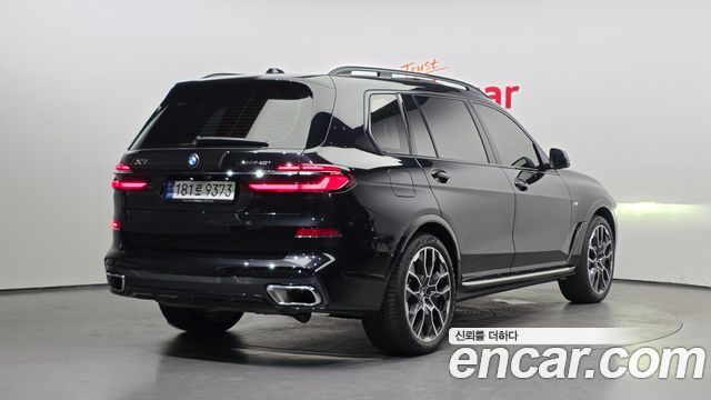 BMW X7 xDrive 40i M Sport 7STR — пробег 13 110 км — фото 2 из 5