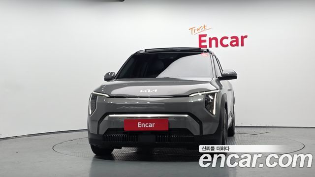 Kia EV3 Long Range 2WD Earth — пробег 11 714 км — фото 3 из 5