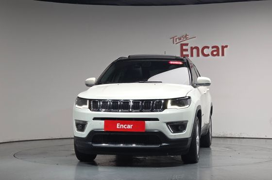 Jeep Compass 2.4 limited 2WD — пробег 43 036 км — фото 3 из 5
