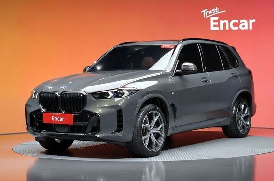 BMW X5 xDrive 40i M sports Onlie Exclusive Edition — пробег 5 810 км — фото 1 из 5