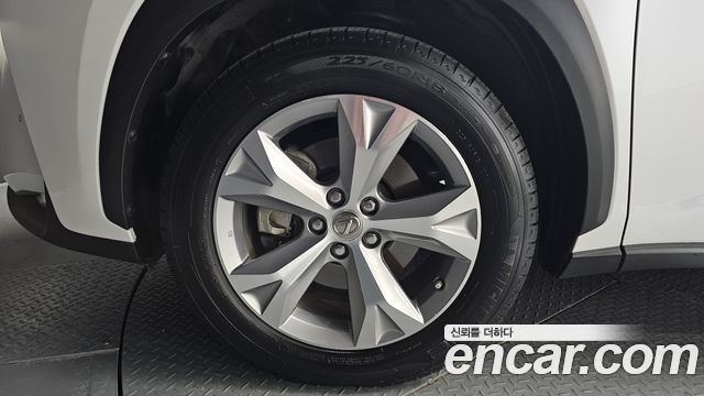 Lexus NX Executive — пробег 85 553 км — фото 5 из 5