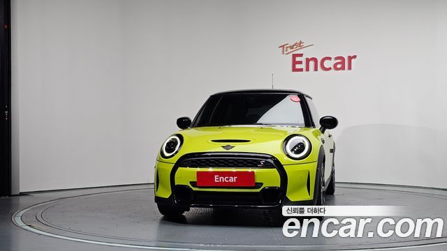 Mini Cooper Classic Third Generation — пробег 24 090 км — фото 3 из 5