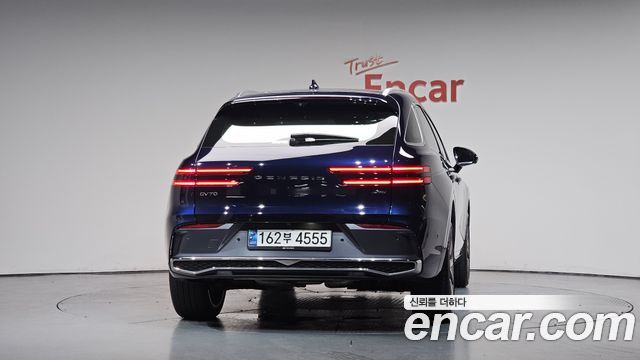 Genesis GV70 из Кореи Encar