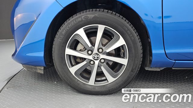 Toyota Prius из Кореи Encar