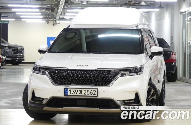 Kia Carnival 9-Seater Hi-Limousine(Special Vehicle) — пробег 65 000 км — фото 3 из 5