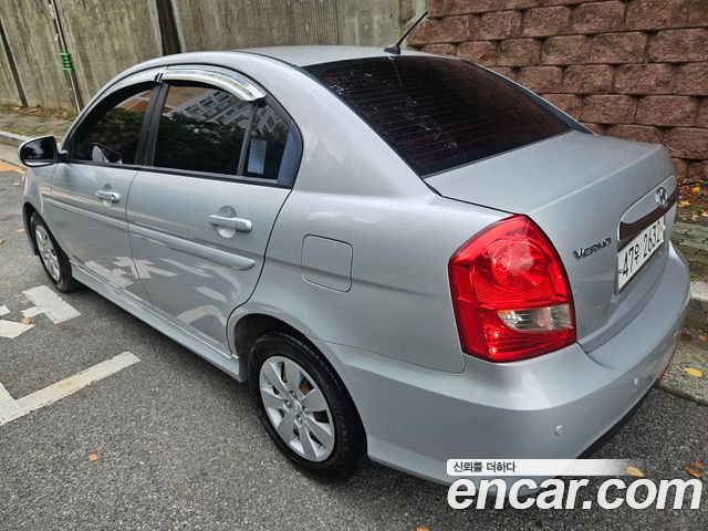 Hyundai Verna 1.4 DOHC Deluxe — пробег 163 641 км — фото 4 из 5