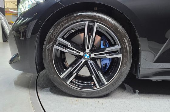 BMW 3-Series 320i M Sport — пробег 14 280 км — фото 5 из 5